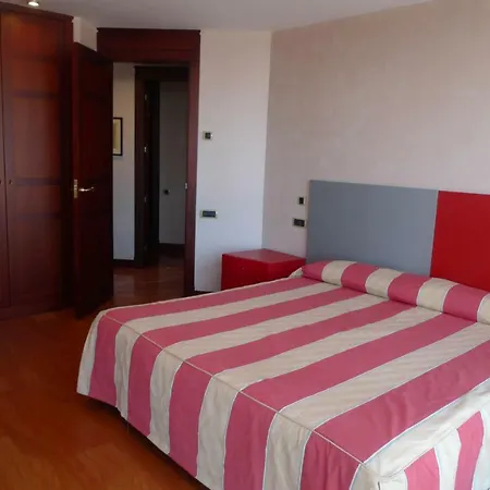 Vivienda De Lujo En El Centro De *